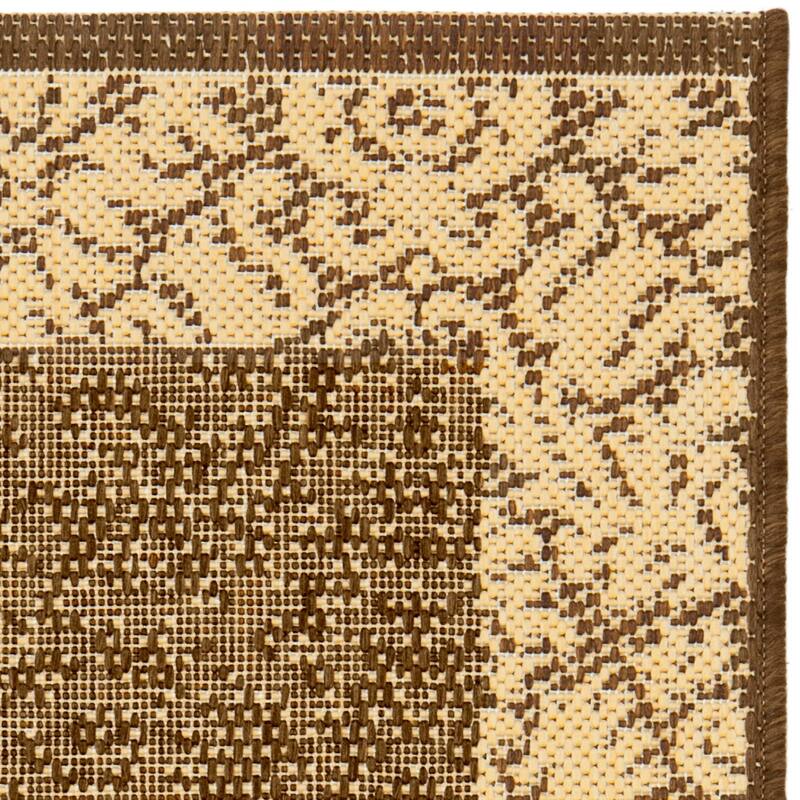 SAFAVIEH, Courtyard Foelke Indoor/ Outdoor Patio Backyard Rug