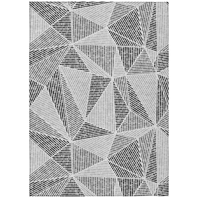 HomeRoots Geometric Transitional Rectangle Outdoor Rug