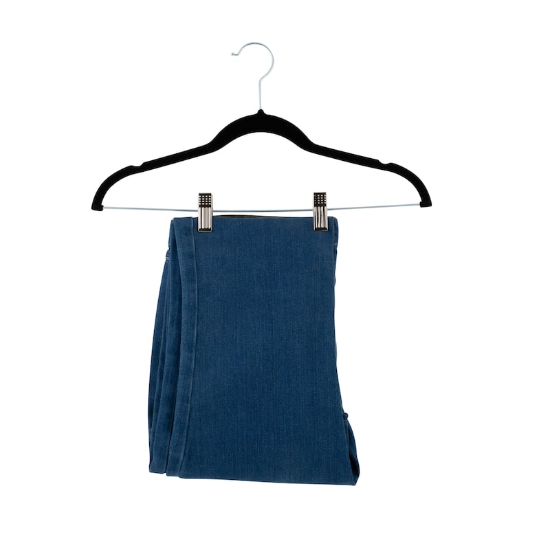 Simplify 6 Pack Velvet Hangers with Clips in Black - 0.16" x 16.93" x 9.06"