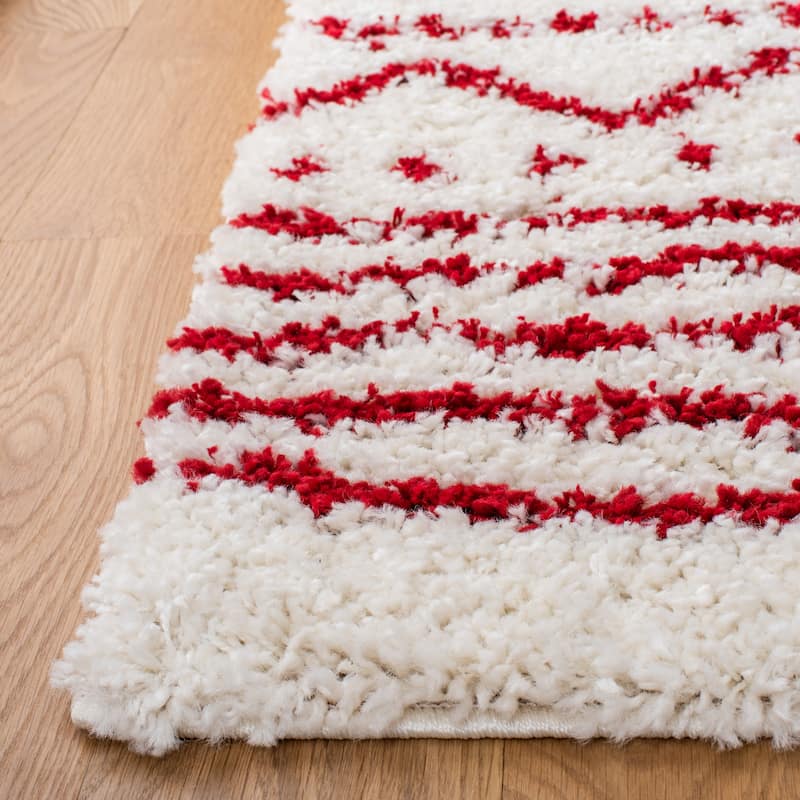 SAFAVIEH Arizona Shag Lotta Moroccan 1.2-inch Thick Rug - 6'7" x 6'7" Round - Ivory/Red