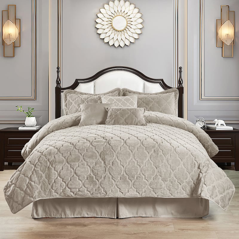 FauxFur Moroccan Design 7-piece Embroidered Quilt Set - Taupe - Queen