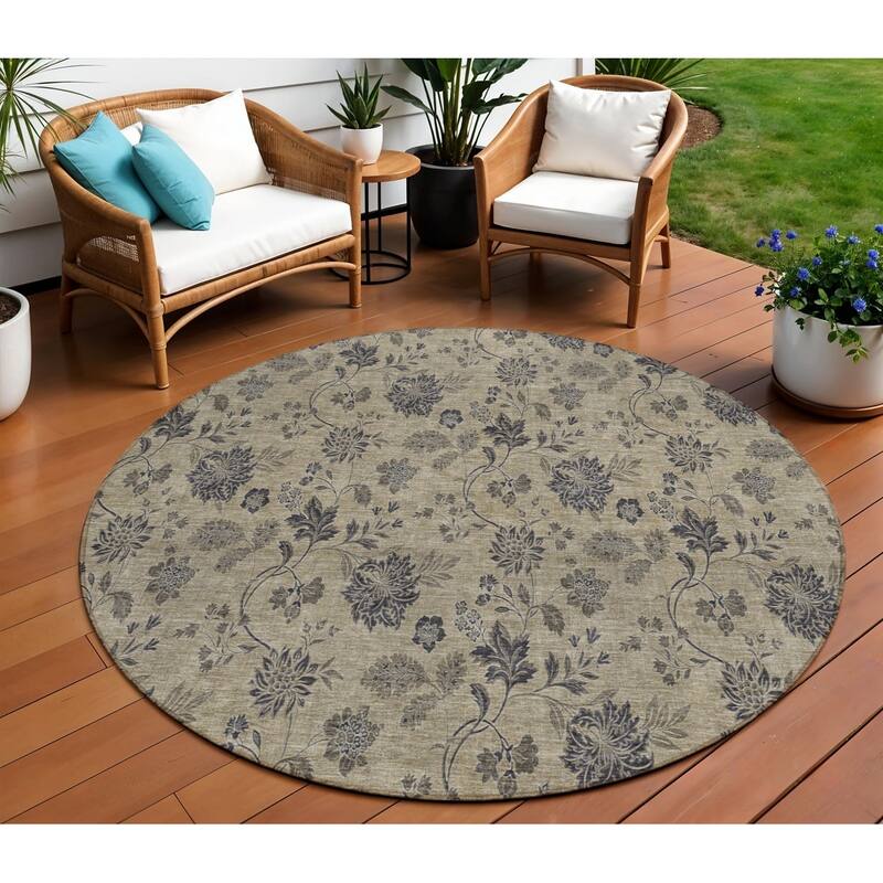HomeRoots Floral Transitional Rectangle Outdoor Rug - 8' Round