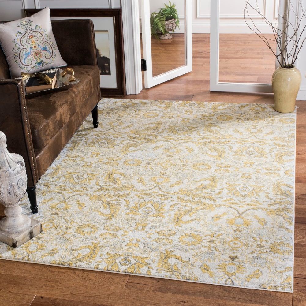 SAFAVIEH Evoke Krijna Vintage Damask Rug