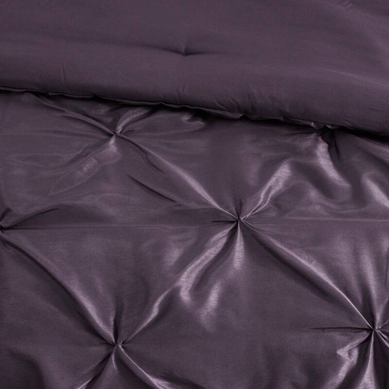 GDF Studio - Laurel 7-Piece Tufted Comforter Set with Decorative Pillows