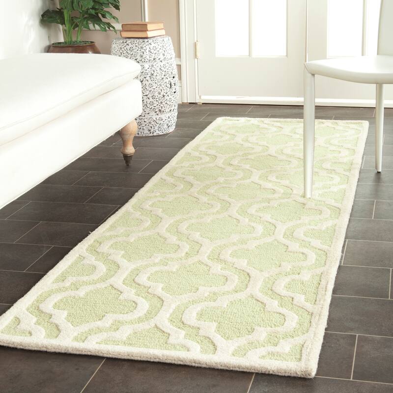 SAFAVIEH Handmade Cambridge Allana Modern Moroccan Wool Rug - 2'6" x 12' Runner - Light Green/Ivory