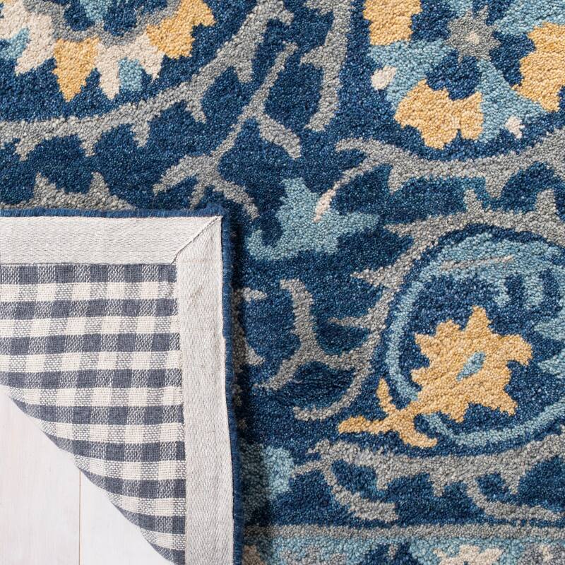 SAFAVIEH Handmade Heritage Zaynah Traditional Oriental Wool Rug
