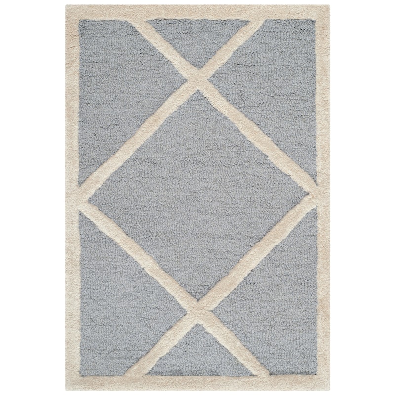 SAFAVIEH Handmade Cambridge Vija Modern Moroccan Wool Rug - 2' x 3' - Silver/Ivory
