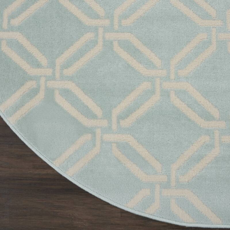 Gotij Power Loomed Geometric Stain Resistant Area Rug By HomeRoots - 63' X '63' X '0.5