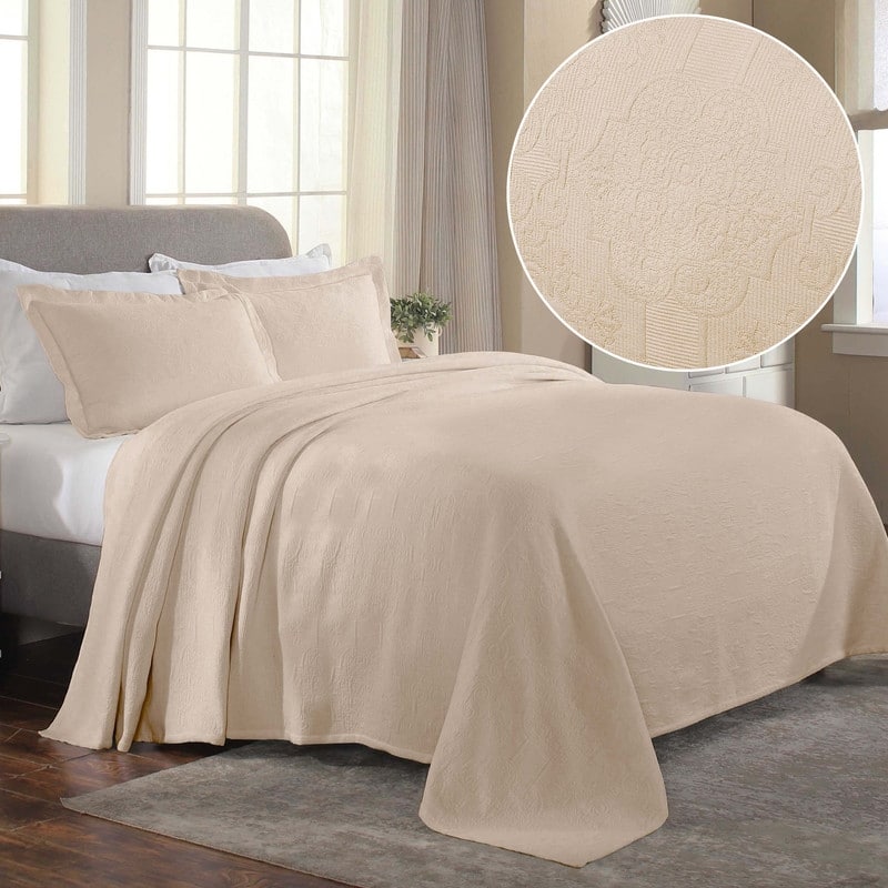 Superior Florin Jacquard Scrolling Medallion Cotton Bedspread Set
