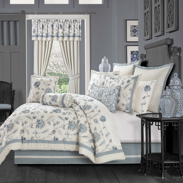 https://ak1.ostkcdn.com/images/products/is/images/direct/465d2e462d9f7ed79d09de6ed973ed59f8a4541c/Five-Queens-Court-Blue-Ivy-Comforter-Set.jpg