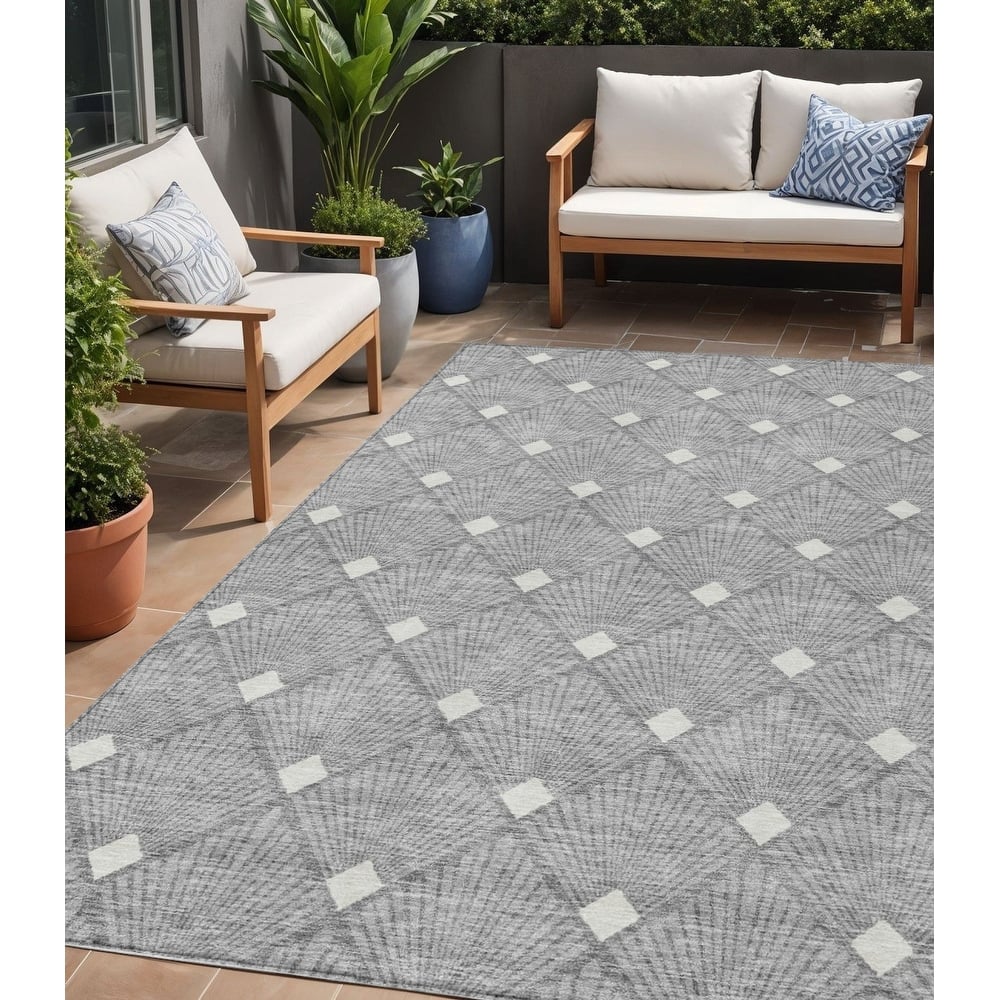 HomeRoots Geometric Transitional Rectangle Outdoor Rug