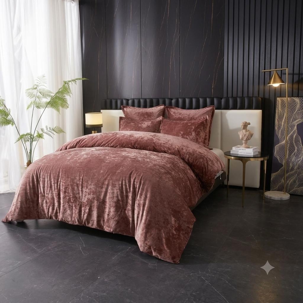 Zera Pink 100% Velvet 5 pcs Comforter Set