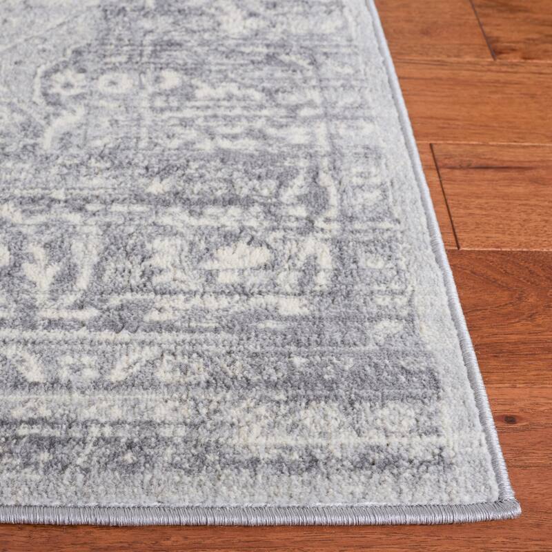 SAFAVIEH Brentwood Jamilah Traditional Rug