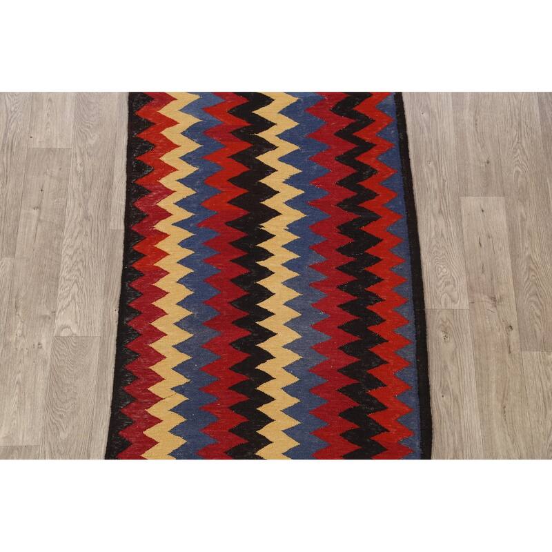 Flat-woven Geometric Chevron Kilim Oriental Hallway Runner Rug Wool - 3'1" x 6'7"
