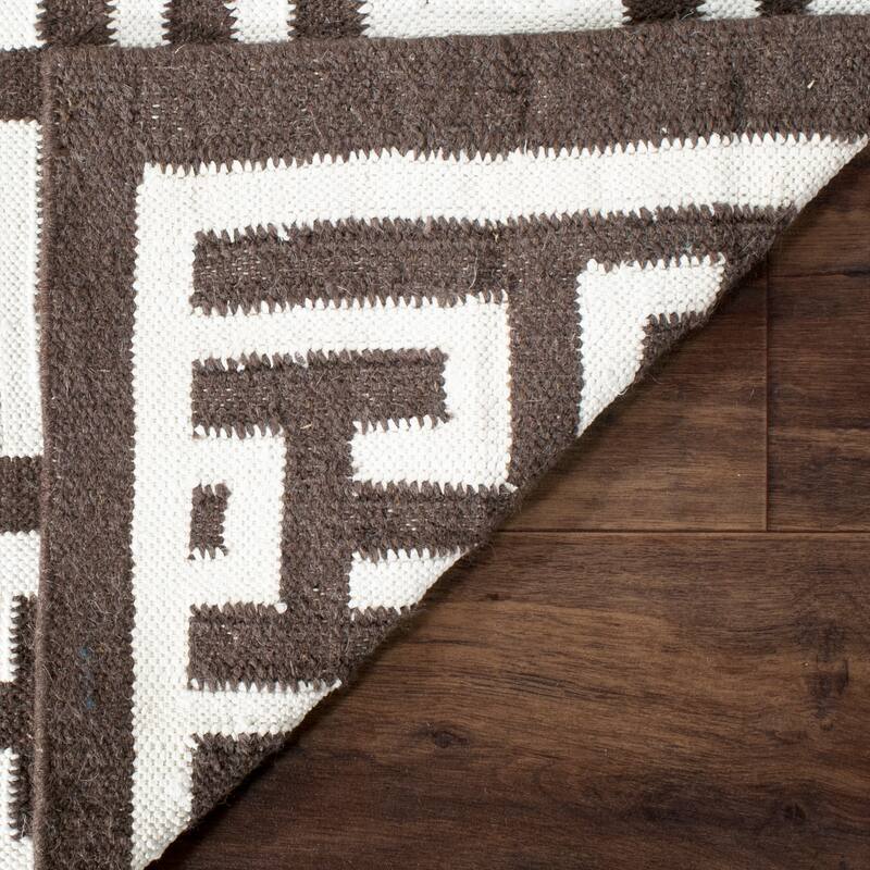 SAFAVIEH Handmade Flatweave Dhurries Ranjeeta Modern Moroccan Wool Rug