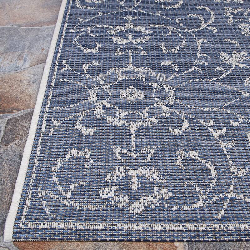 Dream Decor Rugs Carriage House Medallion Indoor Outdoor Area Rug