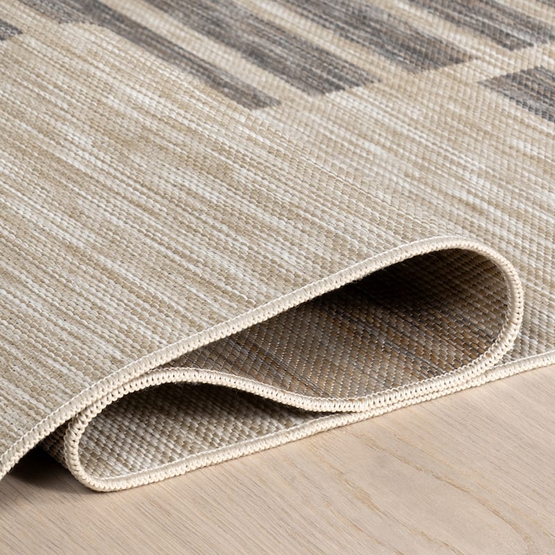 Nuloom Treasure Geometric Indoor/Outdoor Area Rug