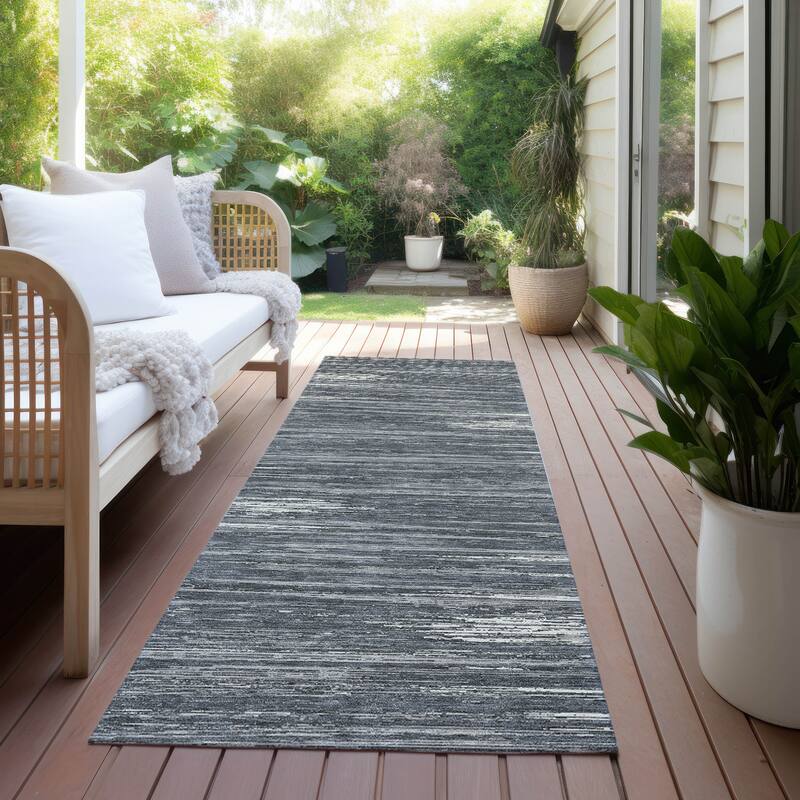 Machine Washable Indoor/ Outdoor Chantille Abstract Stripe Rug - Gray - 2'3" x 7'6"