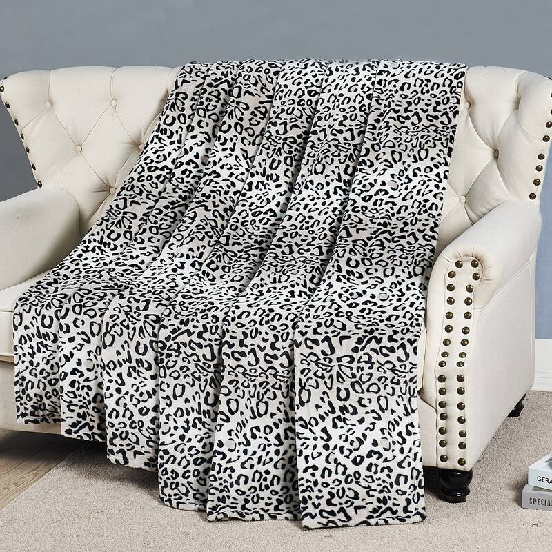 Lightweight Printed Safari Animal Flannel Fleece Blanket