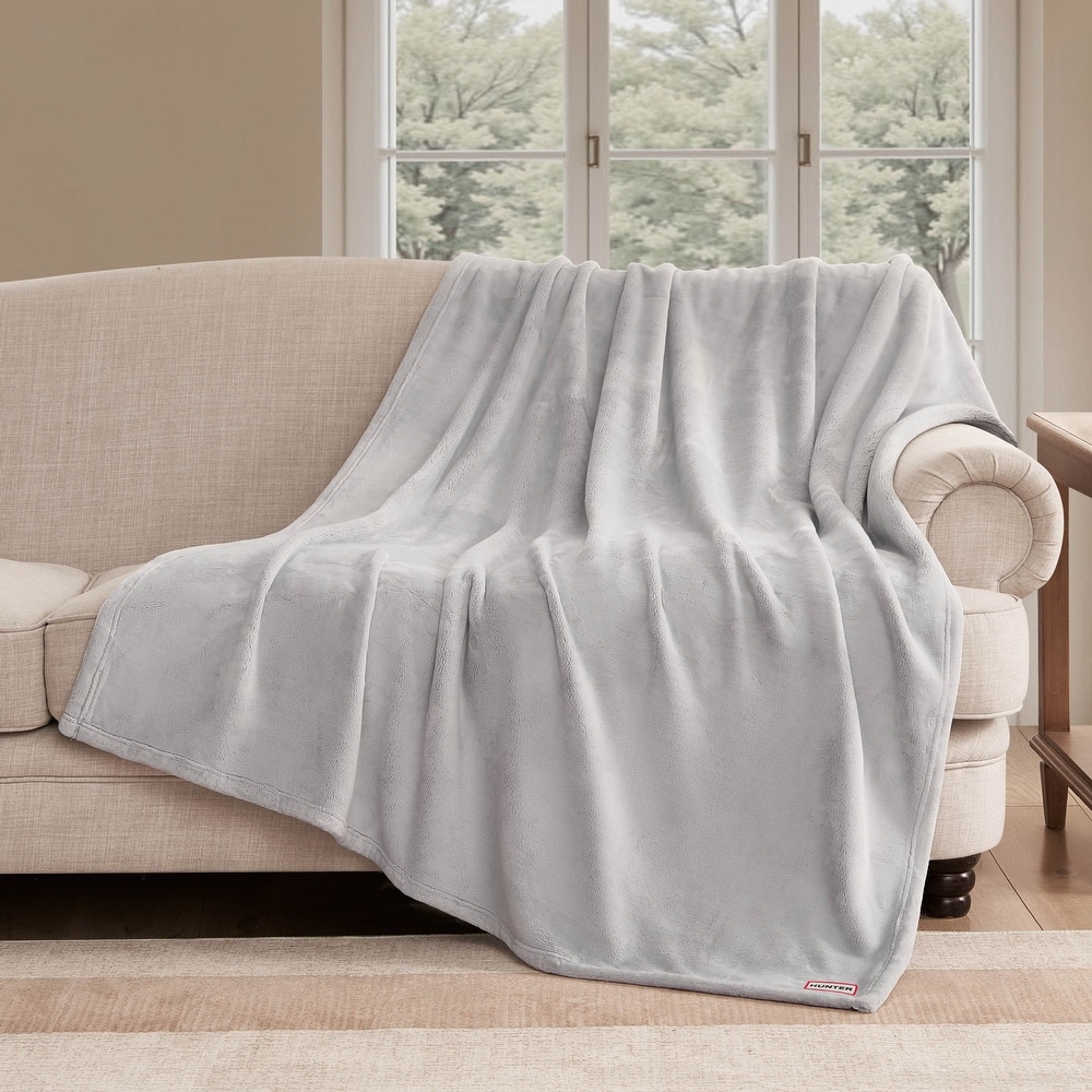 Hunter Coco Flannel Throw Blanket