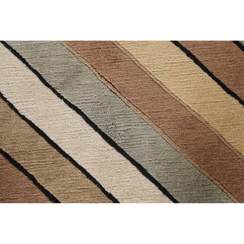 Contemporary Nepalese Vegetable Dye Area Rug Hand-knotted Wool Carpet - 6'1" x 8'10"