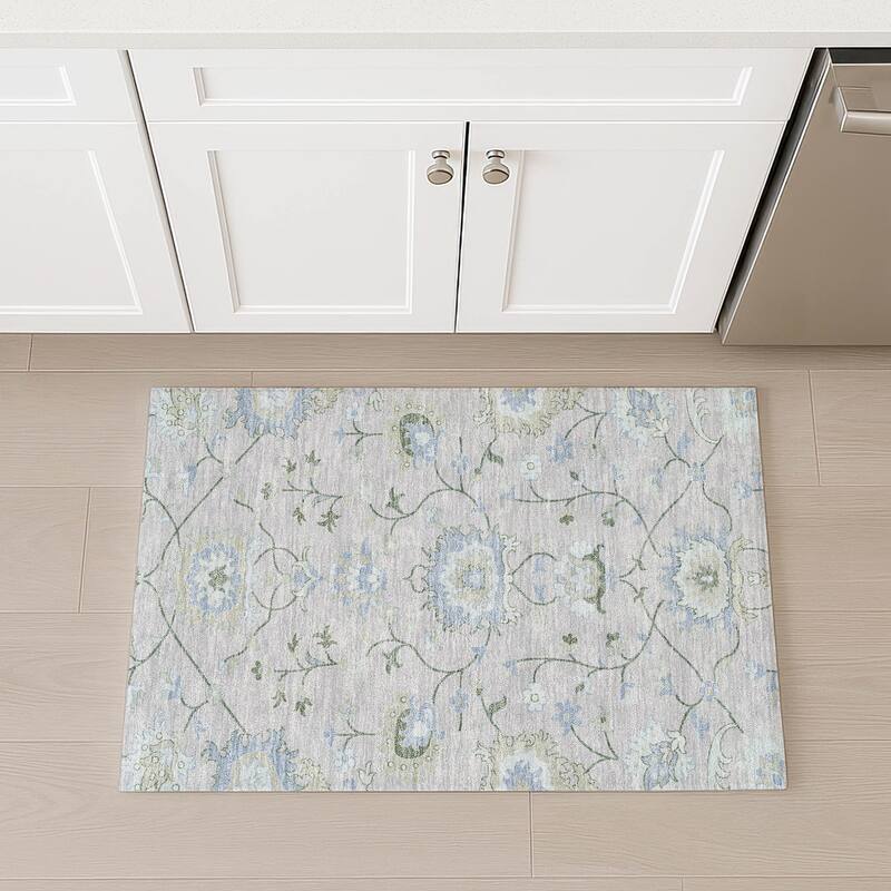 Machine Washable Indoor/ Outdoor Traditional Serena Chantille Rug