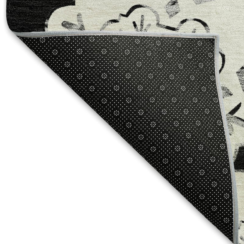 Machine Washable Indoor/ Outdoor Global Motif Chantille Rug