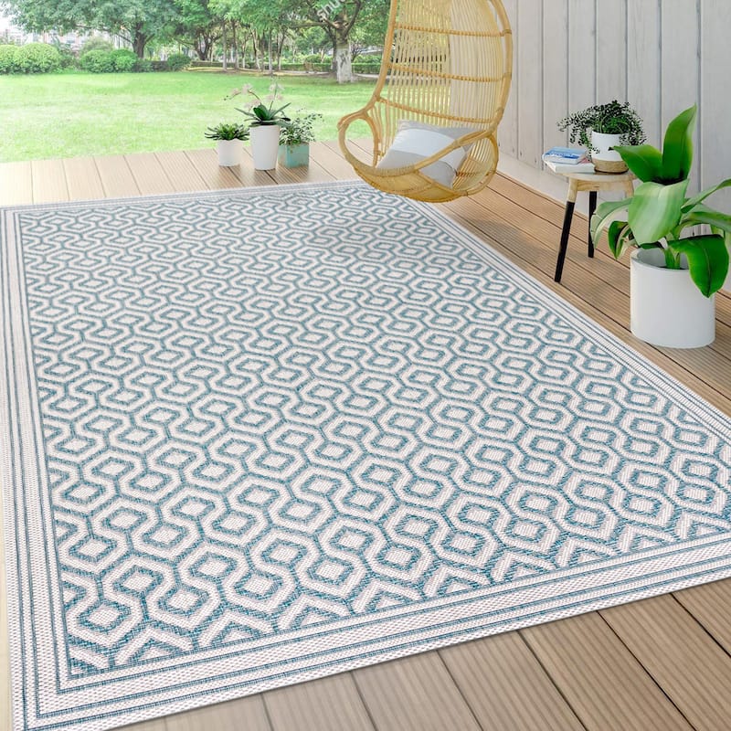 JONATHAN Y Aveiro Diamond Trellis Indoor/Outdoor Area Rug