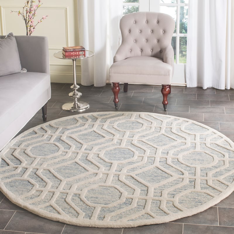 SAFAVIEH Handmade Cambridge Irmelinde Modern Wool Rug - 6' Round - Light Blue/Ivory