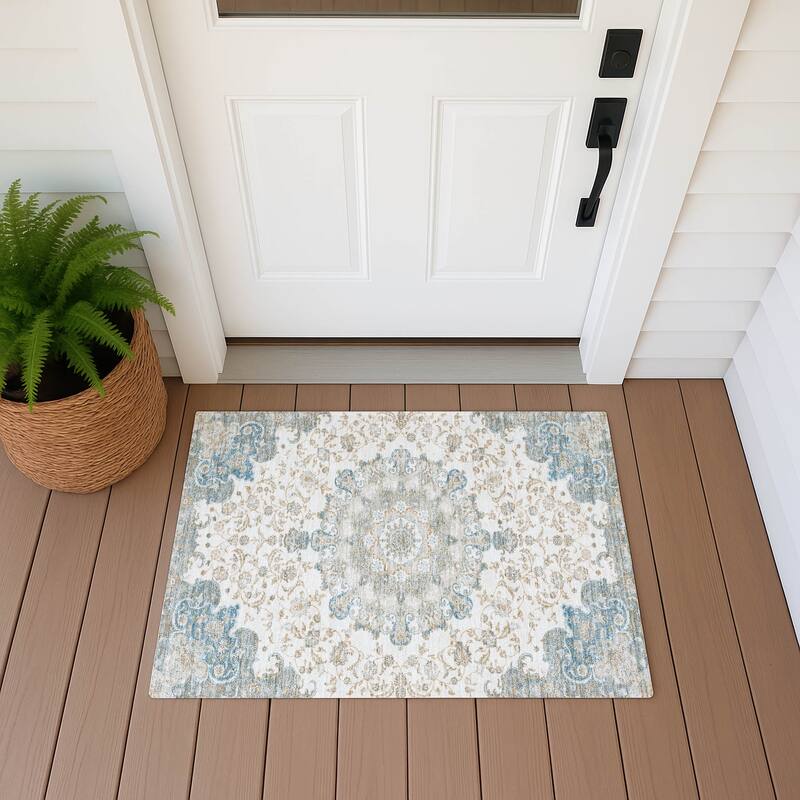 Machine Washable Indoor/ Outdoor Traditional Awaka Chantille Rug - Ivory - 1'8" x 2'6"