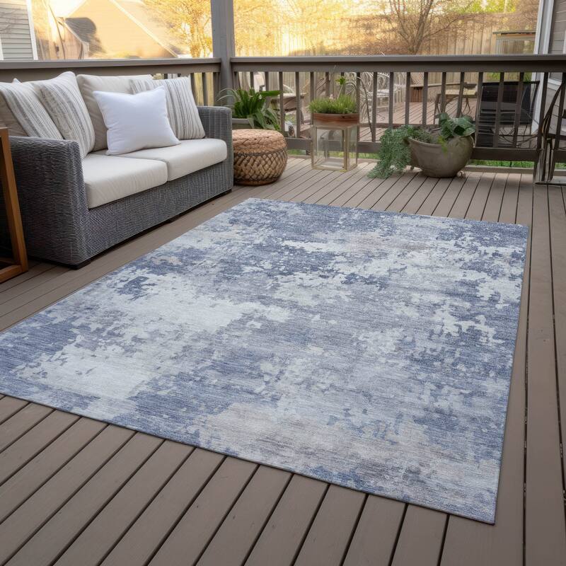 Machine Washable Indoor/Outdoor Contemporary Blend Chantille Rug