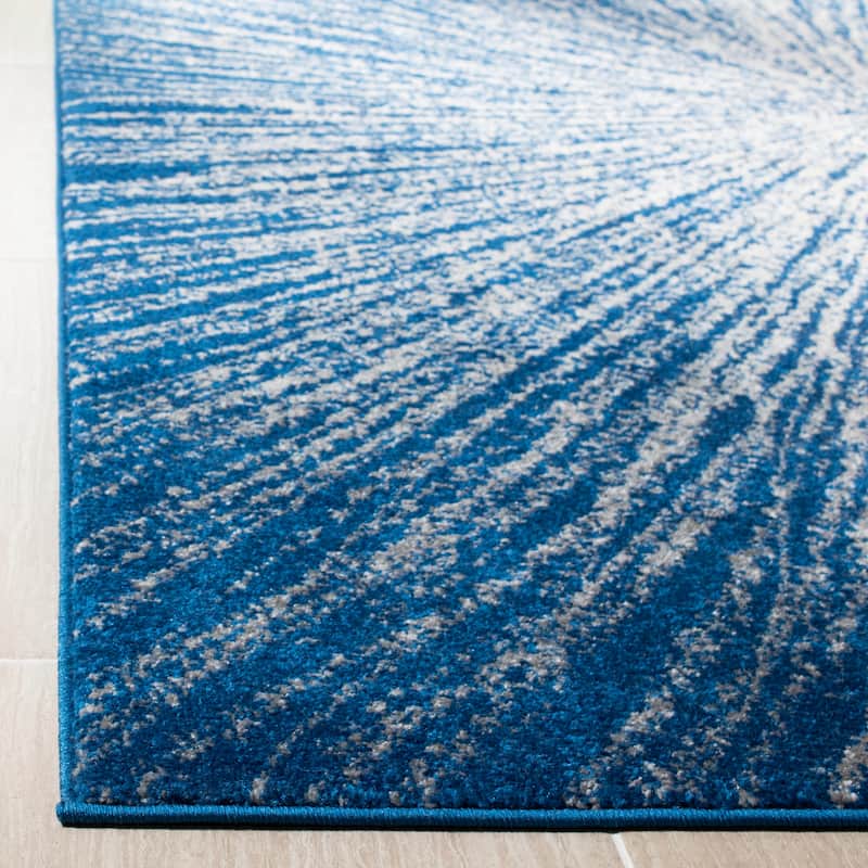SAFAVIEH Evoke Juli Abstract Boho Burst Rug
