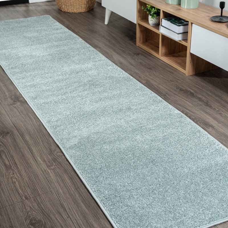 JONATHAN Y Tumbling Solid Low-Pile Area Rug - 2 X 10 - Light Blue