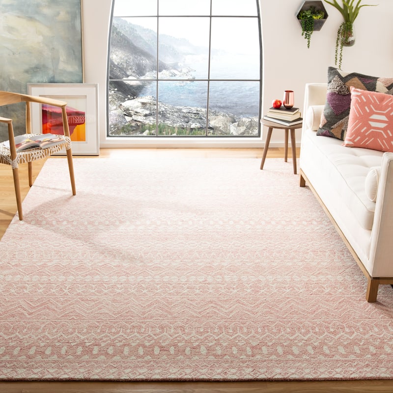 SAFAVIEH, Handmade Micro-Loop Fedosia Wool Rug