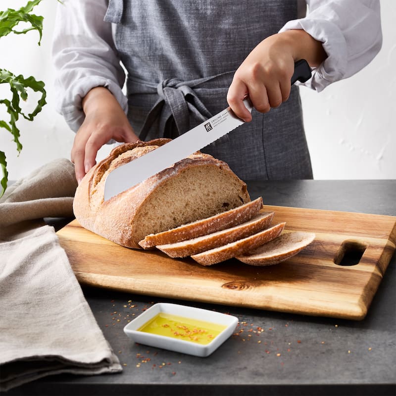 ZWILLING Four Star 9-inch Z15 Country Bread Knife