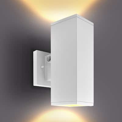 Luxrite Dusk to Dawn LED Outdoor Wall Light 10 in. 3CCT Wall Sconce 15/20/24W Dimmable IP65 ETL