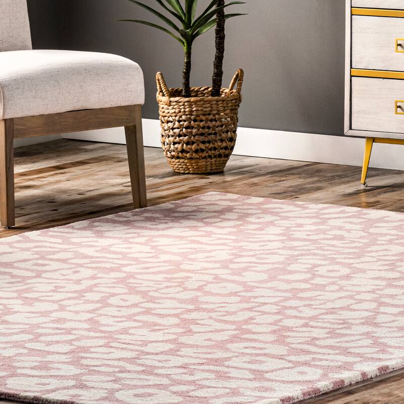Nuloom Rorie Leopard Print Wool Area Rug