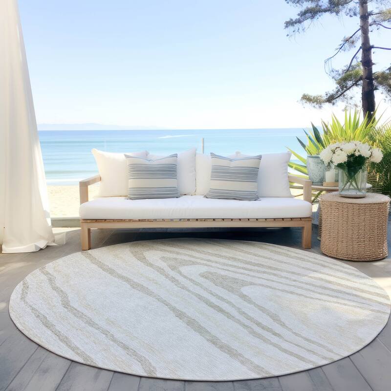 Machine Washable Indoor/ Outdoor Abstract Illusion Chantille Rug - Ivory - 8' x 8'