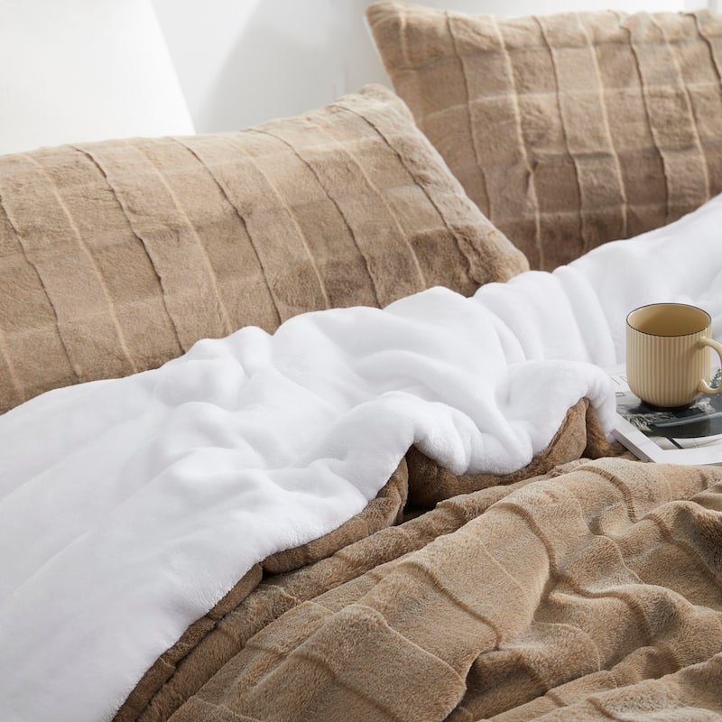 Chunky Bunny Crossing - Coma Inducer® Oversized Comforter Set