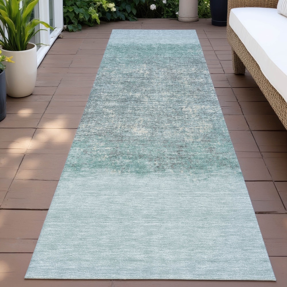 Machine Washable Indoor/Outdoor Border Ombre Chantille Rug