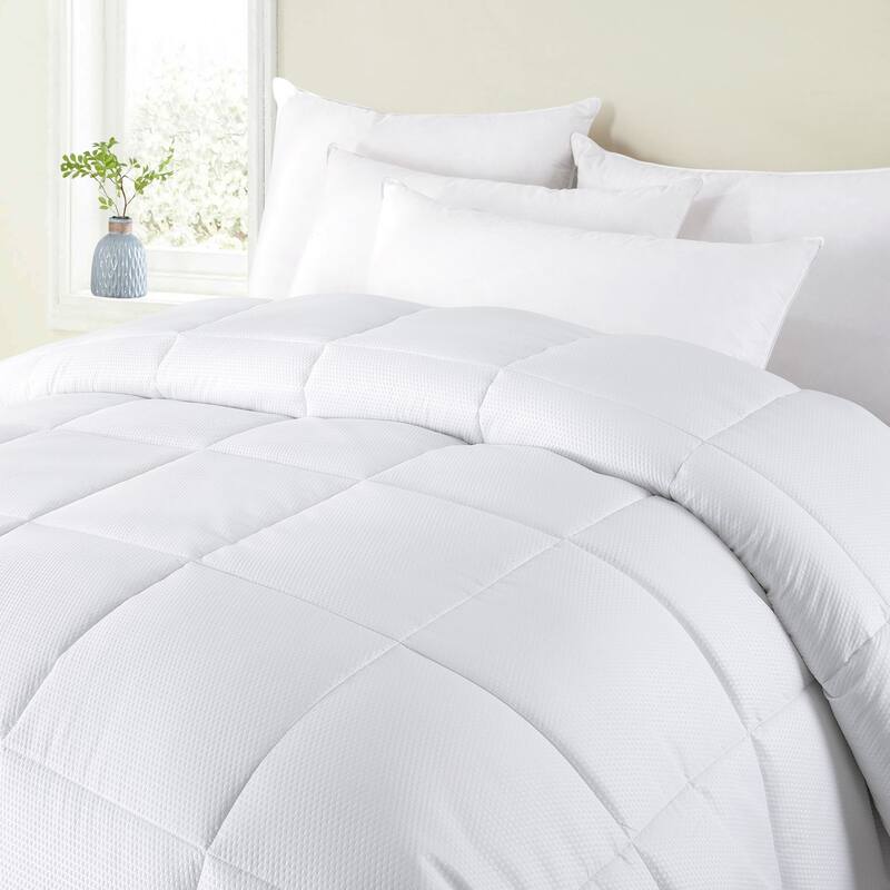 All Season Medium Weight Embossed Reversible Down Alternative Duvet Insert Comforter
