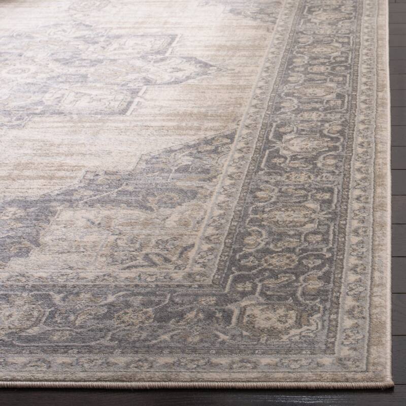 SAFAVIEH Brentwood Clara Traditional Oriental Medallion Rug