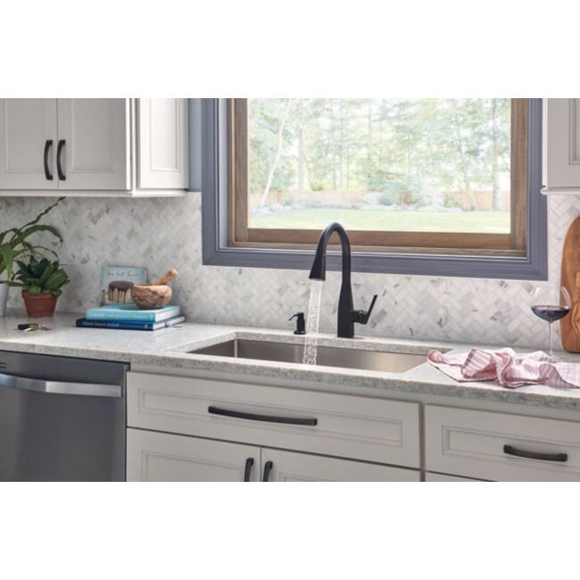 Peerless Xander 1 GPM Single Hole Pull Down Kitchen Faucet