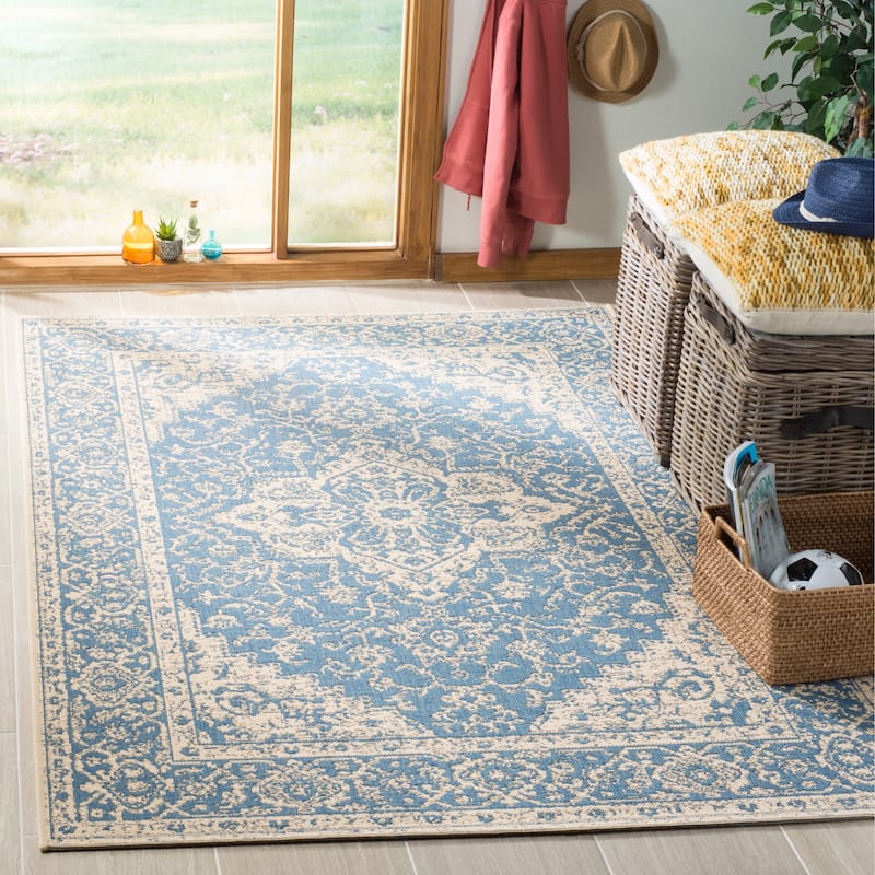 SAFAVIEH Linden Louann Indoor/ Outdoor Waterproof Patio Backyard Rug - 5'3" x 7'6" - Blue/Creme