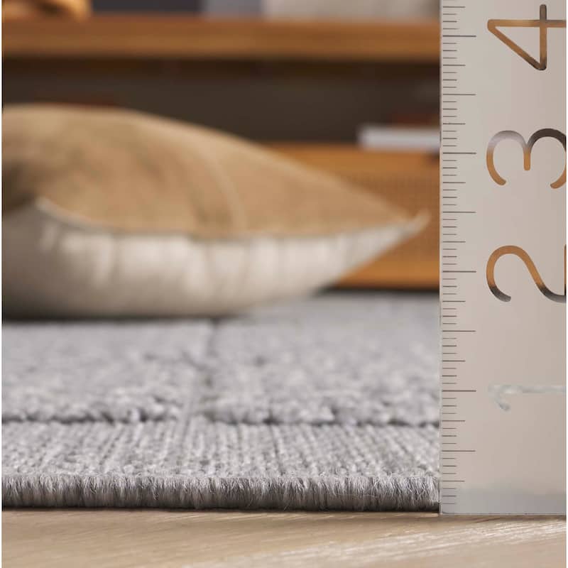 SAFAVIEH Milos Maureen Casual Rug