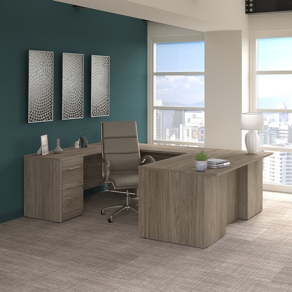 Office 500 72W U Shaped Desk and Chair Set by Bush Business Furniture