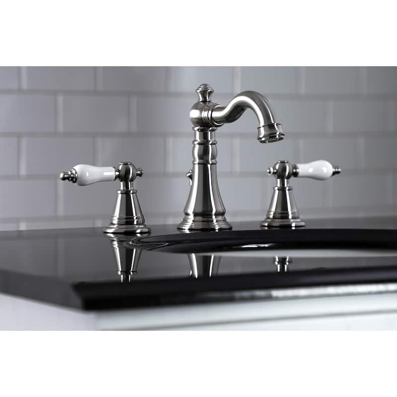 English Classic Widespread Bathroom Faucet