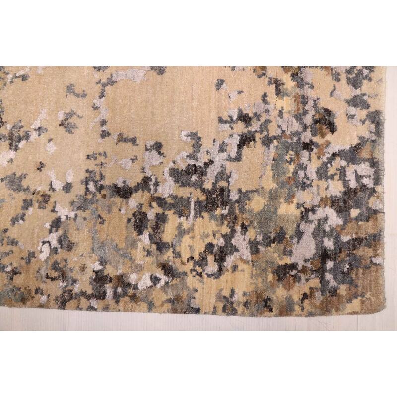 ECARPETGALLERY Hand-knotted Legacy Beige Silk, Wool Rug - 2'7 x 9'6