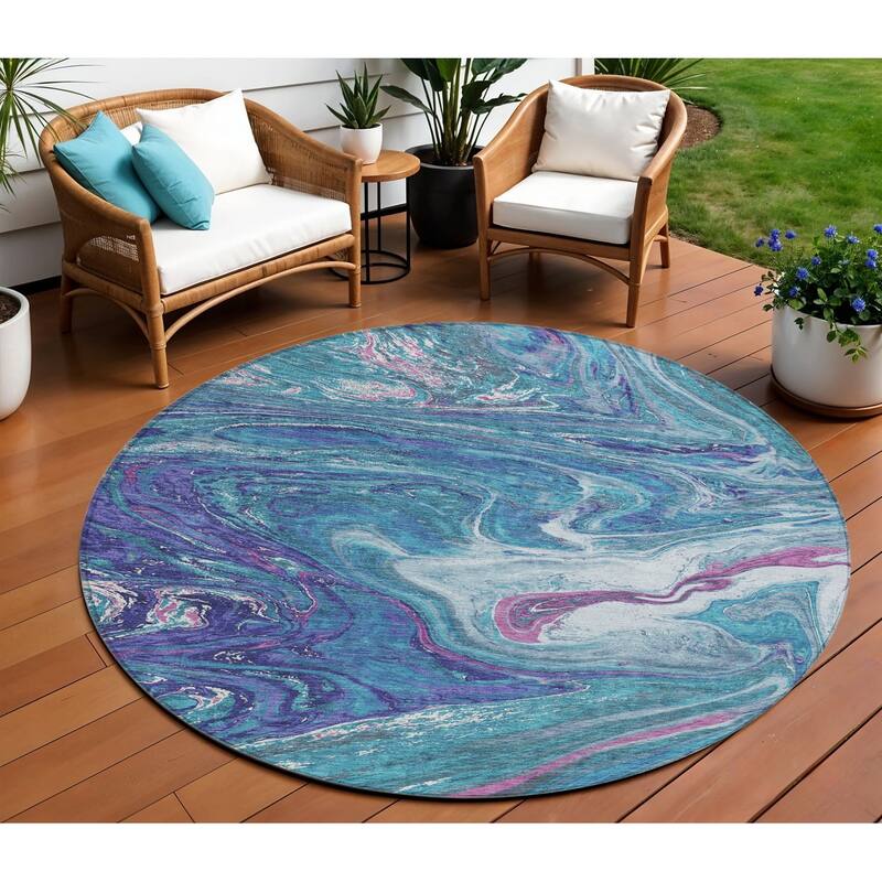 HomeRoots Abstract Transitional Rectangle Outdoor Rug - 8' Round