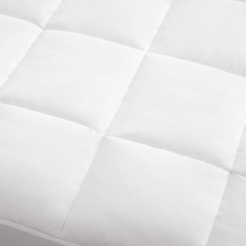Montview 3M Scotchgard Microfiber Mattress Pad by Madison Park - White